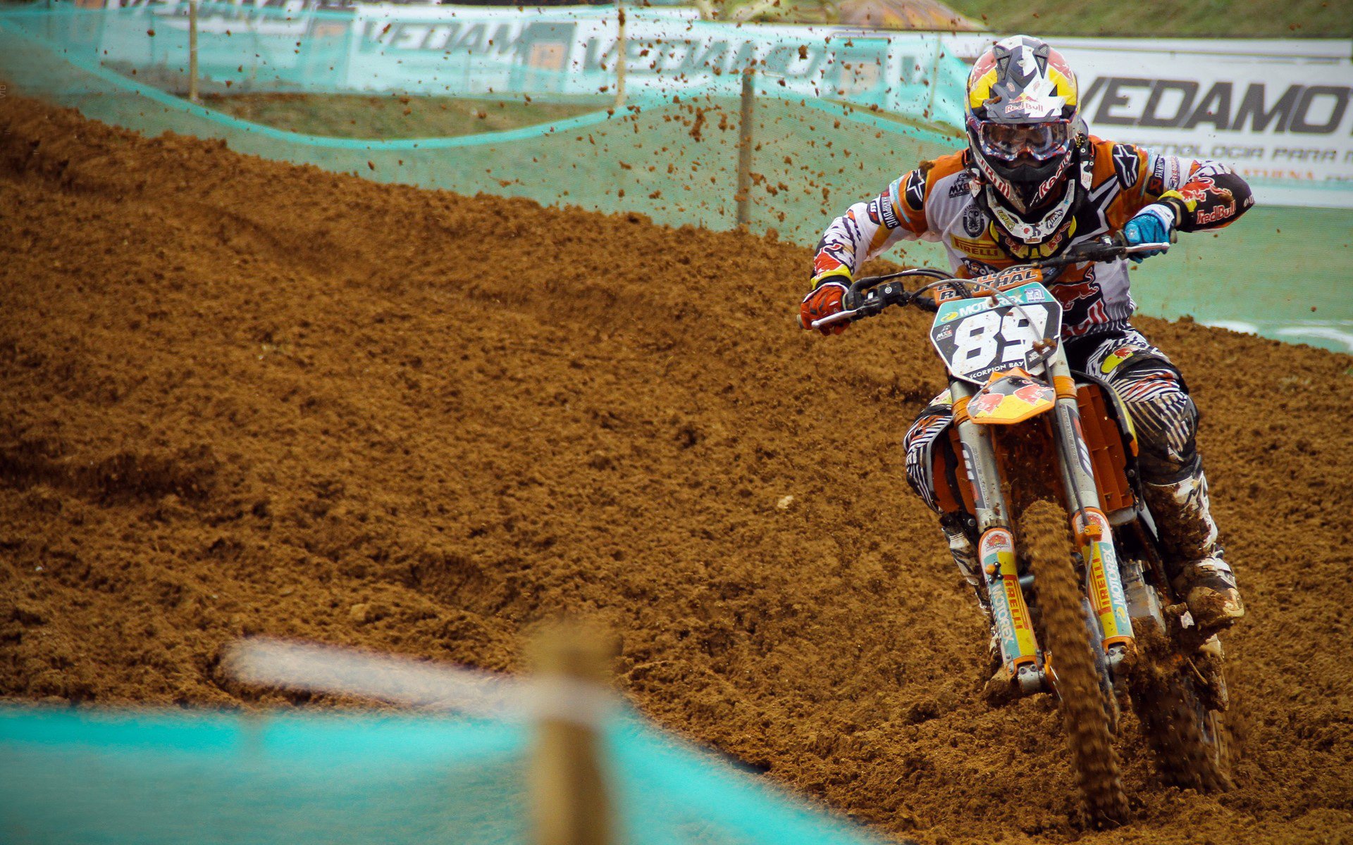 意甲焦点战，佛罗伦萨打穿秘鲁的战术密码