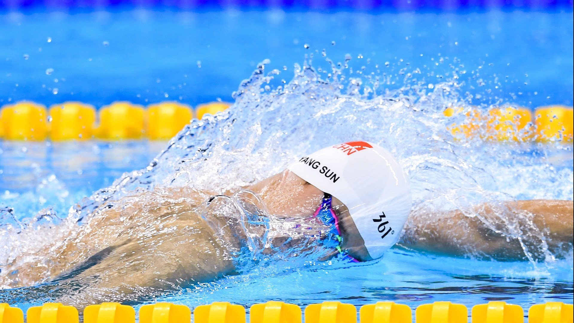 大场面先生杰伦·格林领衔,湖人狂胜深圳队展现统治力